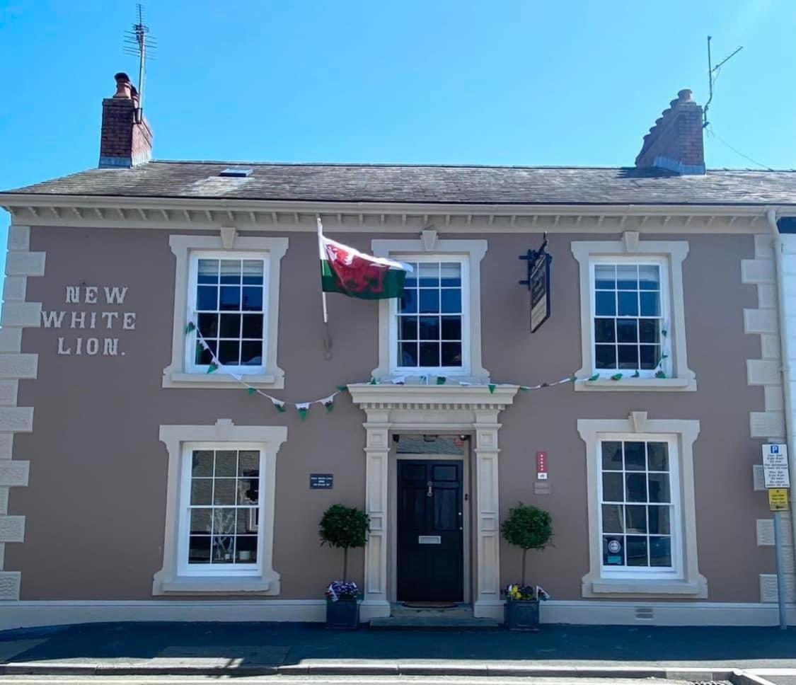 Hotel The New White Lion Llandovery Zewnętrze zdjęcie